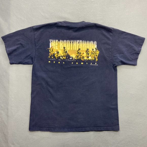 UNITED BROTHERHOOD REAL FAMILY FIREFIGHTER T-SHIRT XL - Picture 6 of 8